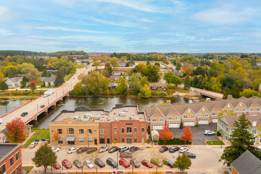 More Photos Of 1214-1218 13th Ave, Grafton Storefront Retail Office For Lease