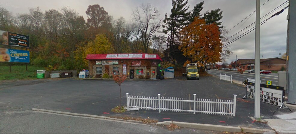 More Photos Of 3520 6th Ave, Altoona Restaurant For Lease