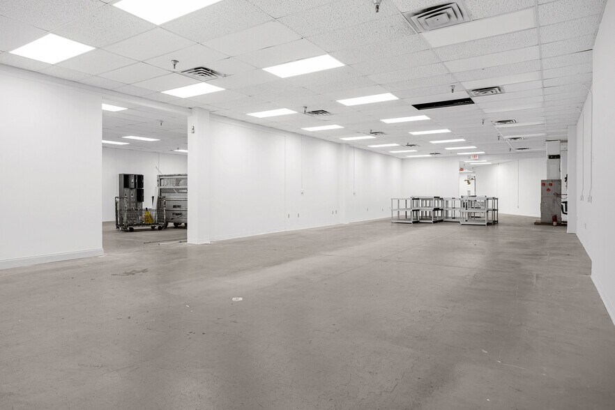 More Photos Of 927 Fern St, Altamonte Springs Light Manufacturing For Lease