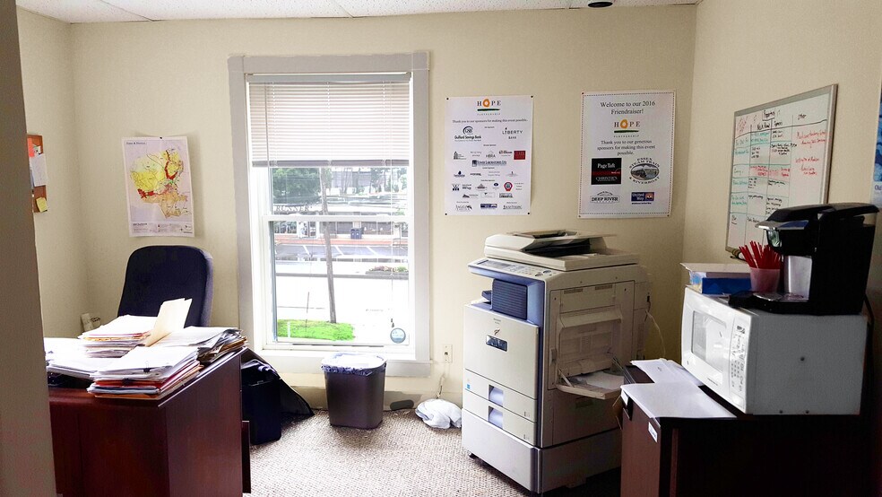 More Photos Of 191 Main St, Old Saybrook Loft Creative Space For Lease