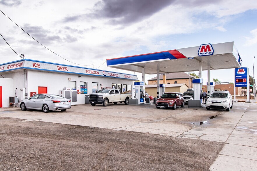 More Photos Of 404 Navajo Blvd, Holbrook Service Station For Sale