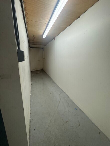 More Photos Of 6399 Haines Rd, Saint Petersburg Freestanding For Lease