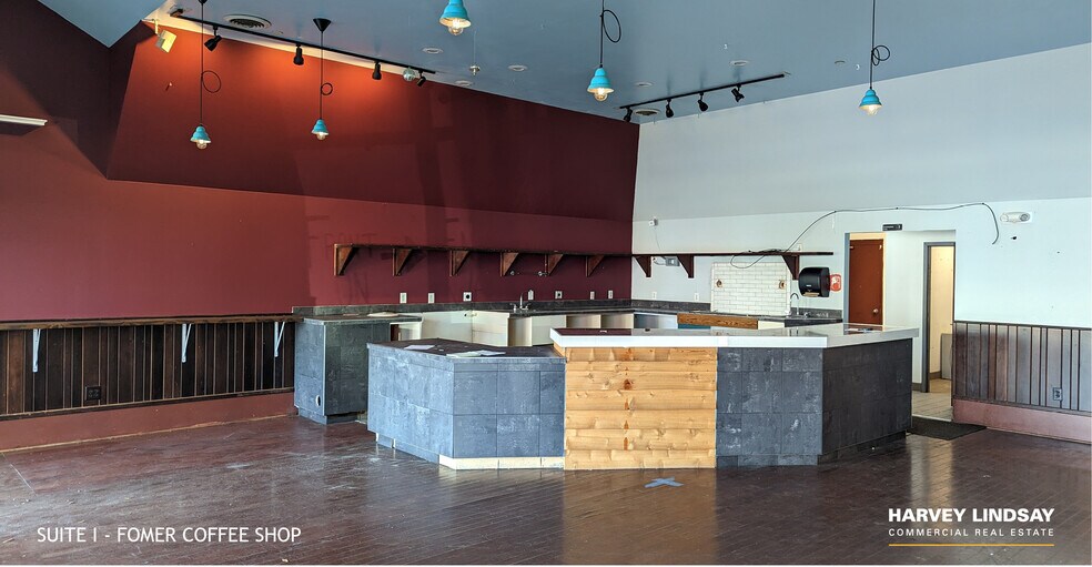 More Photos Of 720-774 Settlers Landing Rd, Hampton Parking Garage For Lease