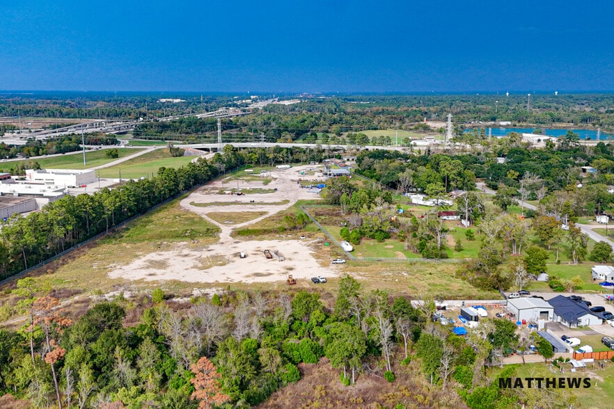 Primary Photo Of 2023 N Houston Ave, Humble Industrial For Lease