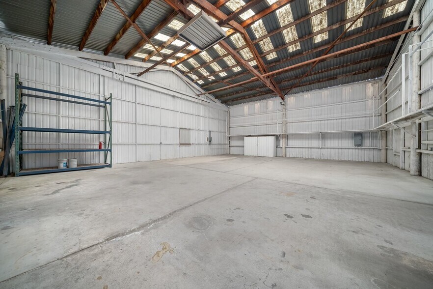 More Photos Of 2320 Ramada Dr, Paso Robles Industrial For Lease