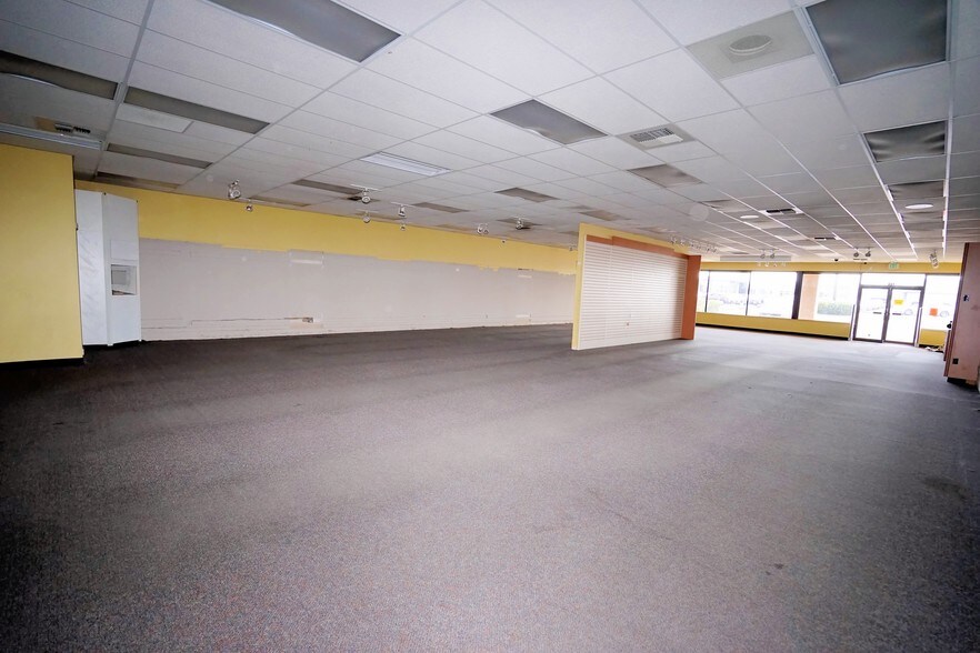 More Photos Of 1731 S 1st St, Yakima Freestanding For Lease