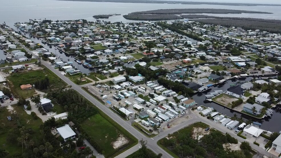 More Photos Of 2581 Oleander St, Saint James City Manufactured Housing Mobile Home Park For Sale