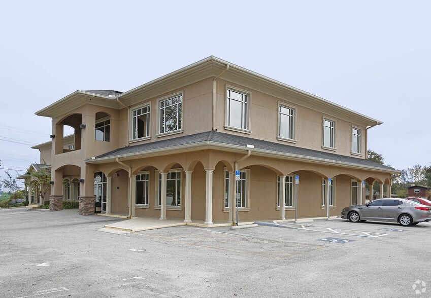 Primary Photo Of 1321 E Memorial Blvd, Lakeland Medical For Lease