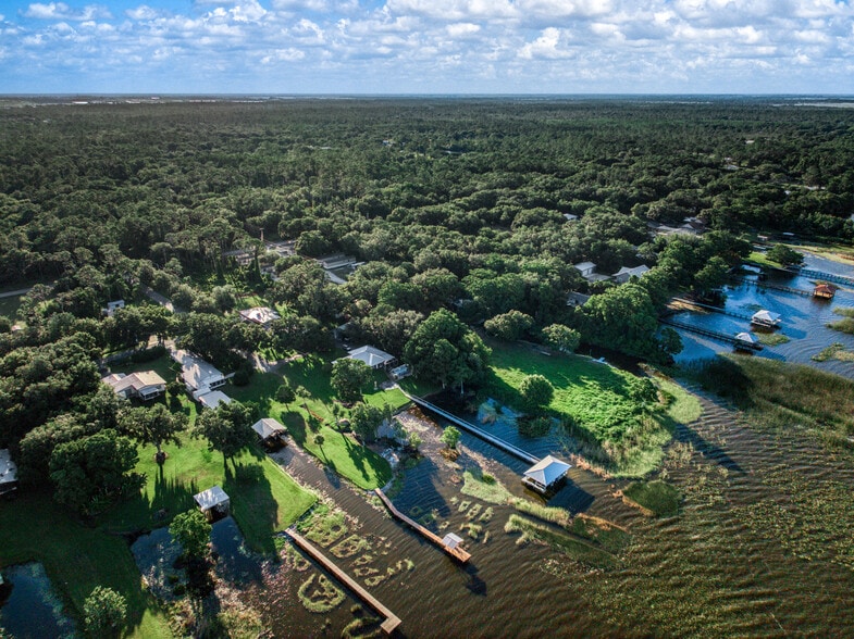 More Photos Of 44 Crawford Dr, Lake Placid Manufactured Housing Mobile Home Park For Sale