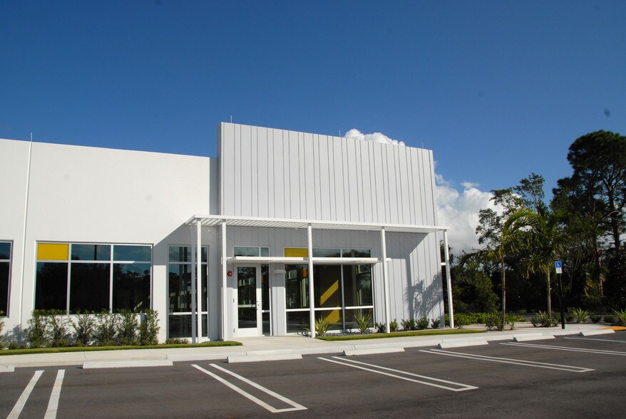 More Photos Of 354 Hiatt Dr, Palm Beach Gardens Office For Lease