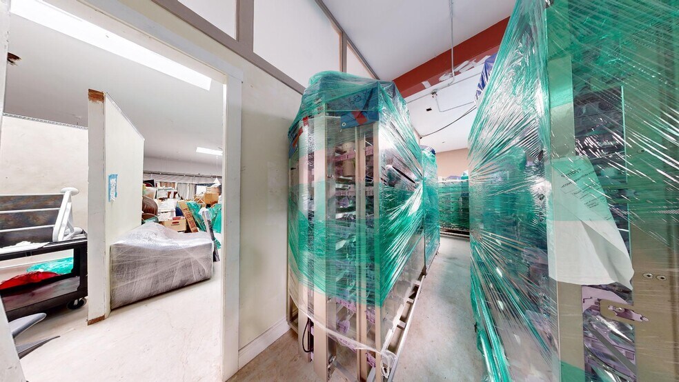 More Photos Of 1301-1303 Pomona St, Crockett Freestanding For Sale