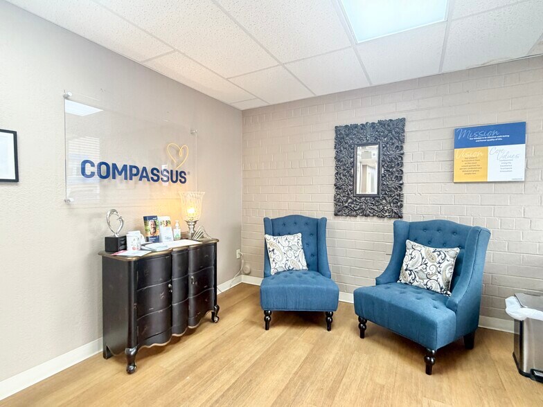 More Photos Of 1330 Mercer St, Princeton Office For Sale