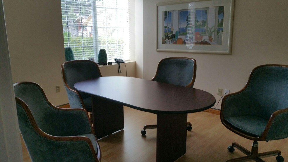 More Photos Of 405 6th St S, Saint Petersburg Office For Sale