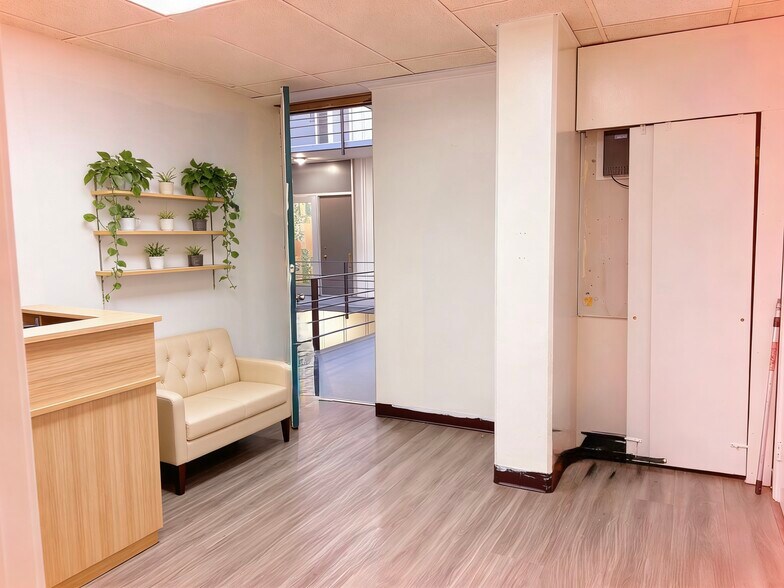 More Photos Of 650 W Duarte Rd, Arcadia Medical For Lease