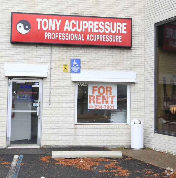 More Photos Of 196-210 E Route 59, Nanuet Storefront Retail Office For Lease
