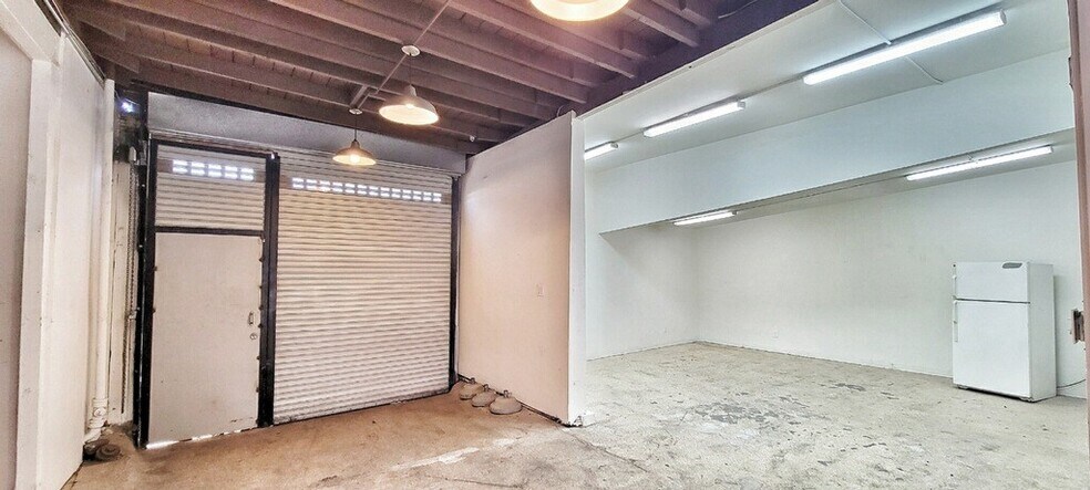 More Photos Of 2438 E 55th St, Los Angeles Service For Lease