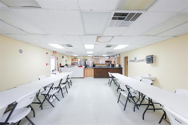 More Photos Of 220 W Hillside Rd, Laredo General Retail For Sale