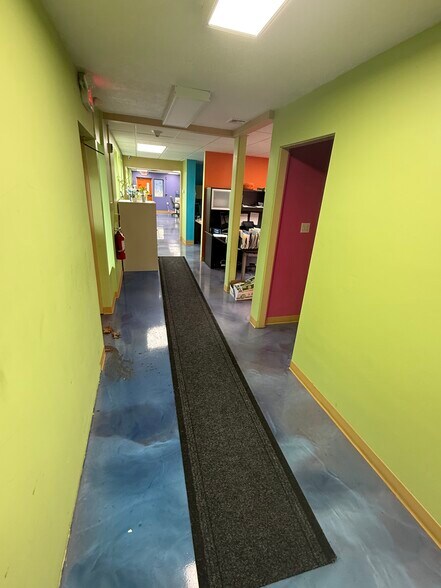 More Photos Of 3996 Mt Royal Blvd, Allison Park Medical For Lease