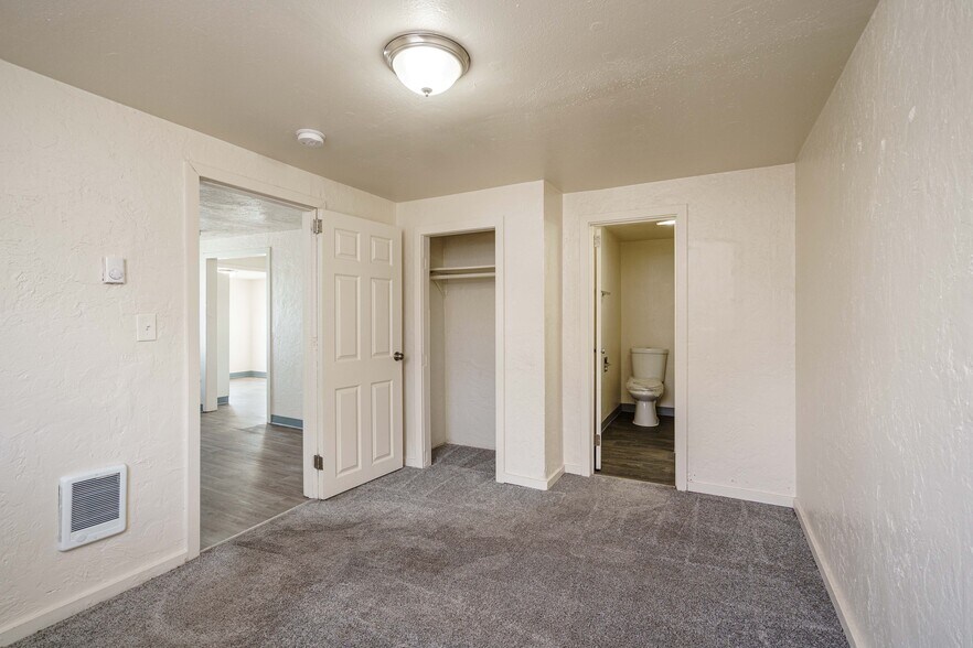 More Photos Of 13718 SE Division St, Portland Apartments For Sale