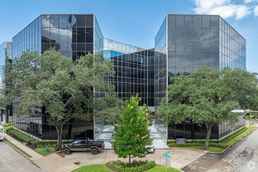 Primary Photo Of 5005 Riverway Dr, Houston Office For Lease