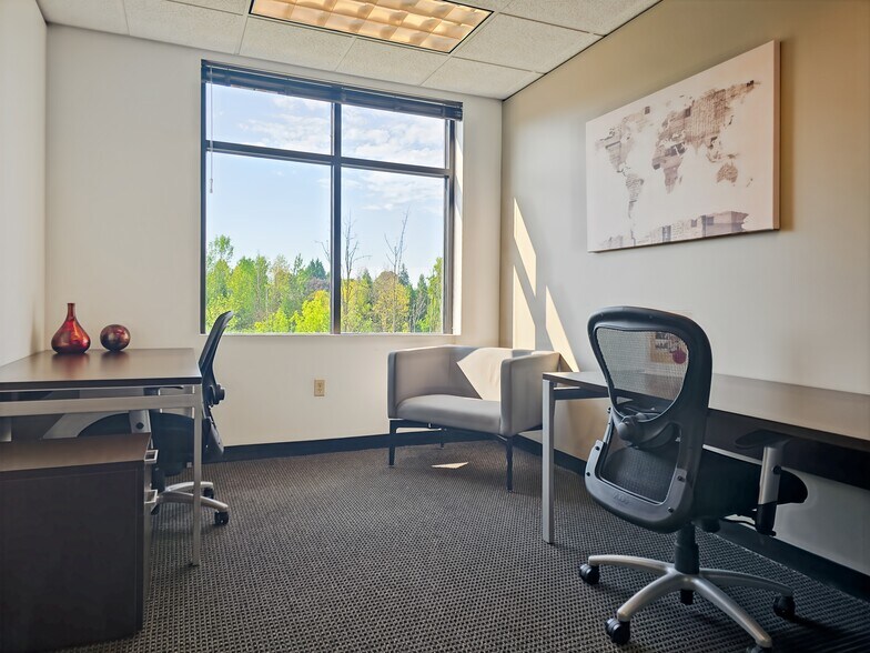 More Photos Of 1500 NW Bethany Blvd, Beaverton Coworking Space