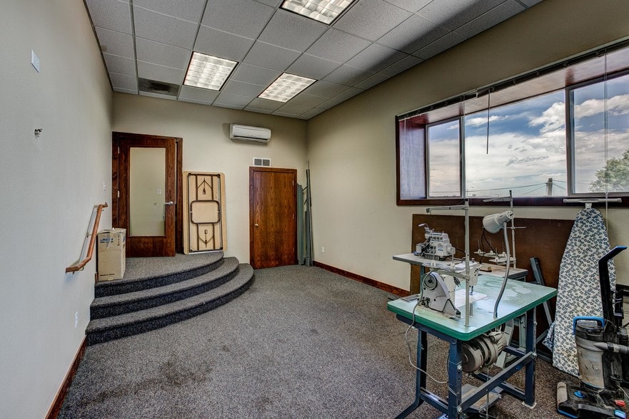 More Photos Of 309 S Link Ln, Fort Collins Unknown For Lease