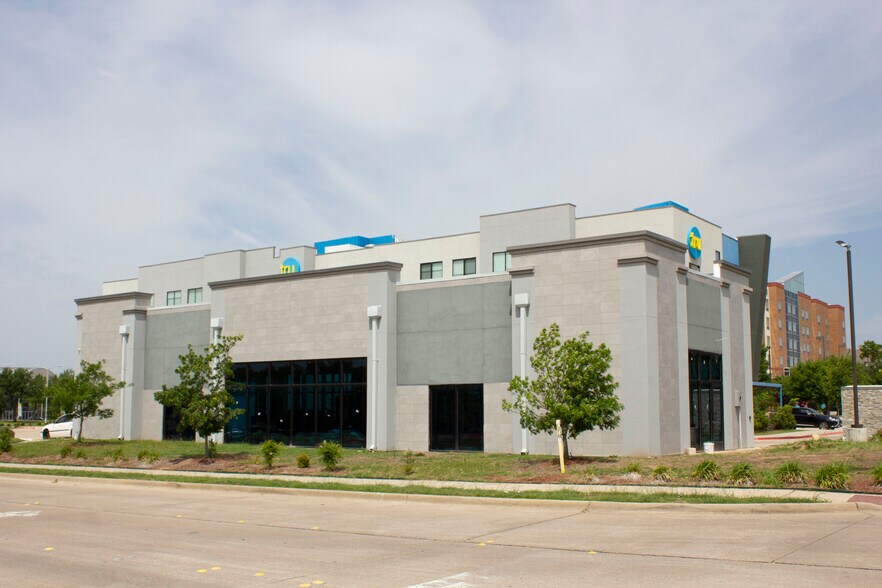 More Photos Of 5035 N President George Bush Hwy, Garland General Retail For Sale