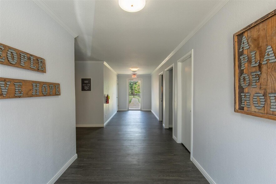 More Photos Of 434 Jefferson St E, Sulphur Springs Religious Facility For Sale