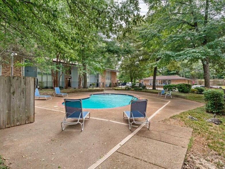 More Photos Of , Memphis Multifamily For Sale