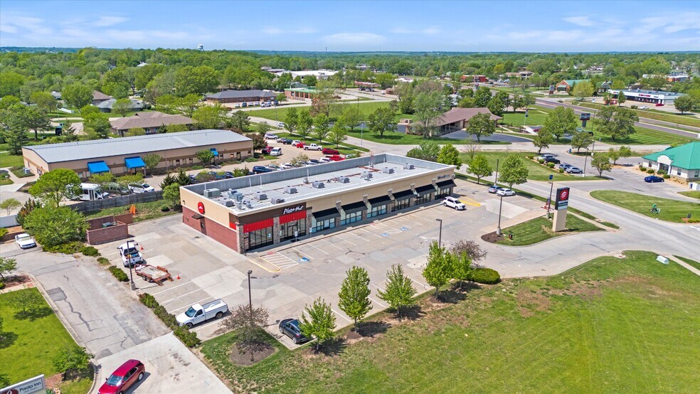 More Photos Of 1601-1613 E Peoria St, Paola Freestanding For Sale