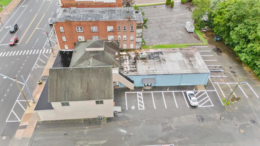 More Photos Of 1191 Main St, East Hartford Storefront Retail Office For Lease