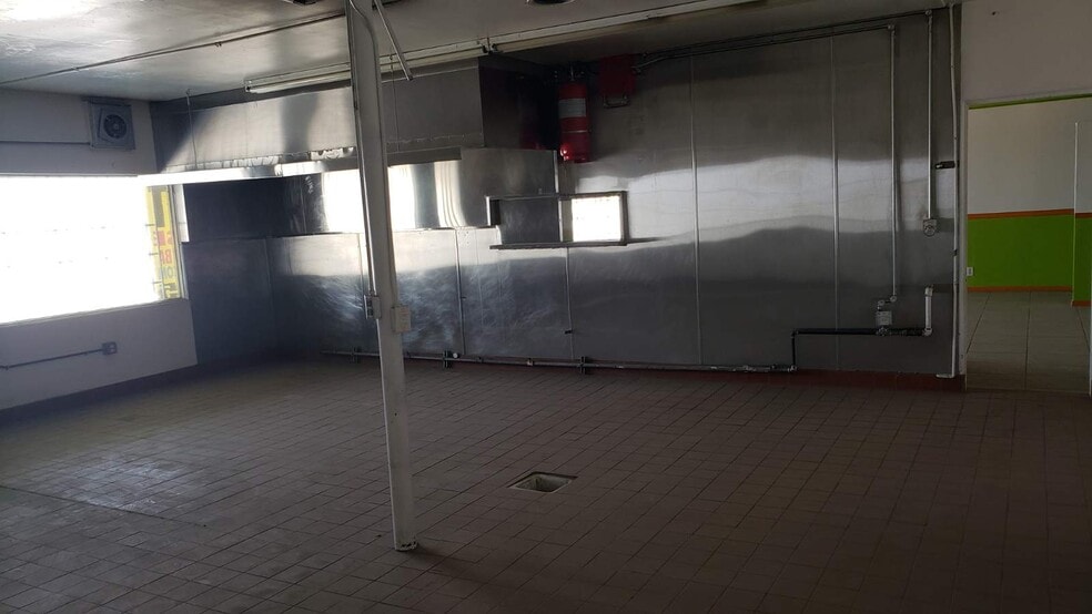 More Photos Of 13118 Pearblossom Hwy, Pearblossom Service Station For Sale