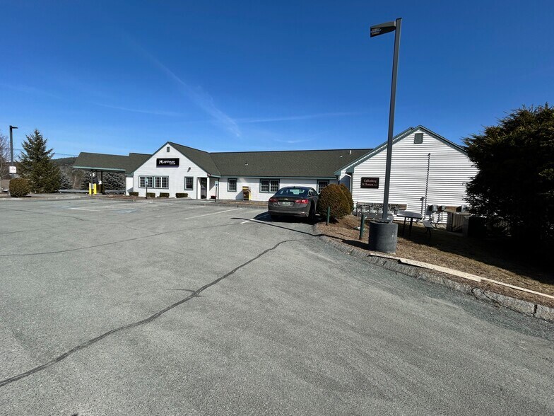 More Photos Of 199 Heater Rd, Lebanon Storefront For Sale