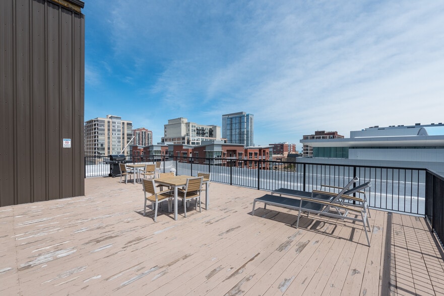 More Photos Of 2100-2114 S Indiana Ave, Chicago Apartments For Sale