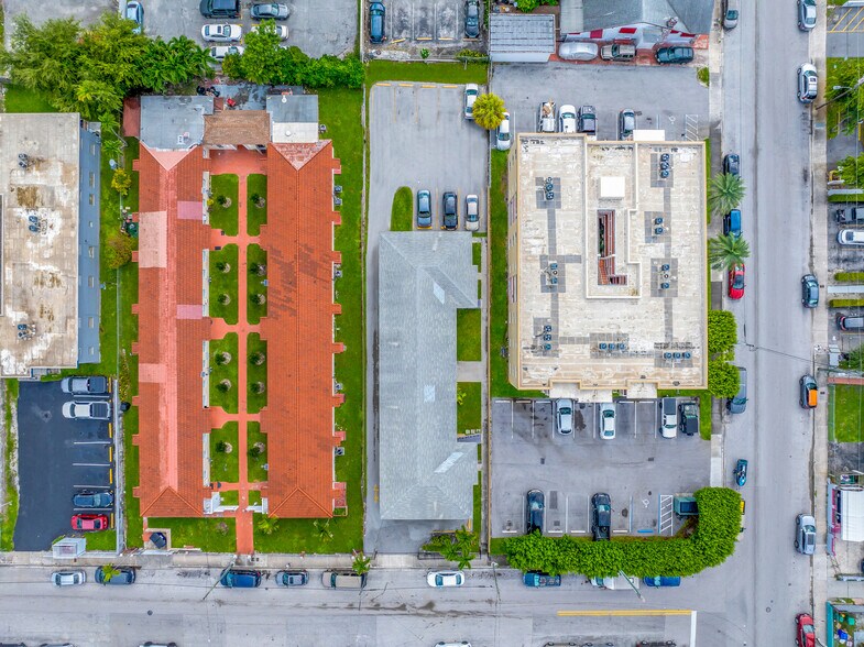 More Photos Of 225 SW 18th Ave, Miami Multifamily For Sale