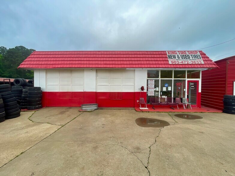 More Photos Of 300 W Pinecrest Dr, Marshall Auto Repair For Sale