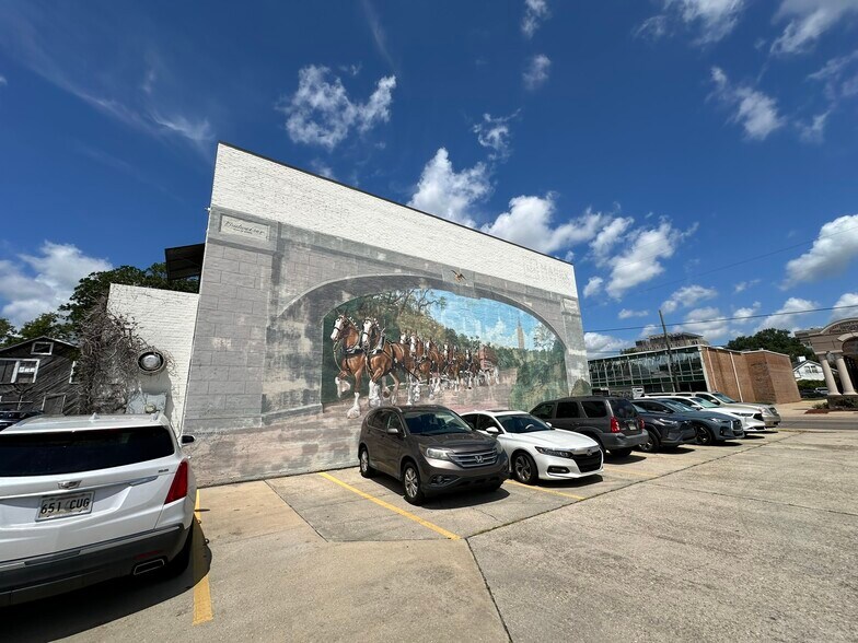 More Photos Of 442 Government St, Baton Rouge Office For Lease