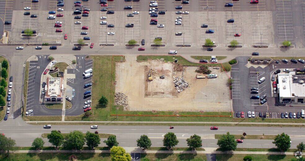 More Photos Of 6202-6254 Wilmington Pike, Dayton Unknown For Lease