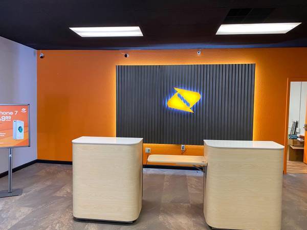 More Photos Of 1015 Macdonald Ave, Richmond Storefront For Lease