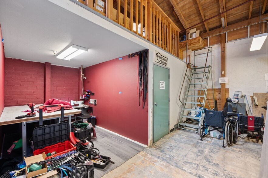 More Photos Of 2911 Shattuck Ave, Berkeley Storefront For Sale