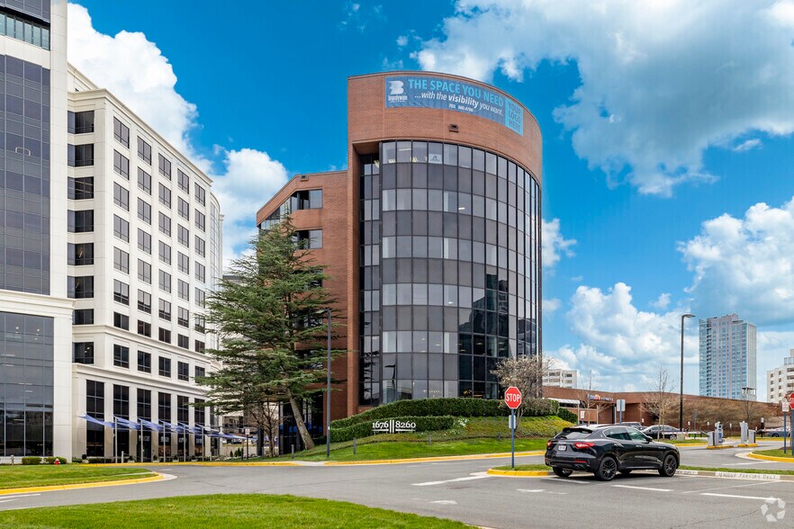 More Photos Of 8260 Greensboro Dr, McLean Office For Lease