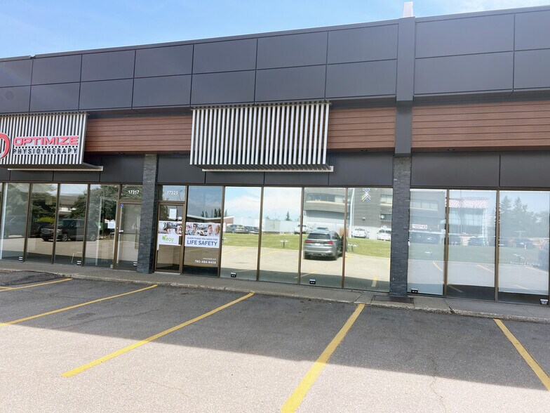 Primary Photo Of 10472-17203 105 Av NW, Edmonton Flex For Lease