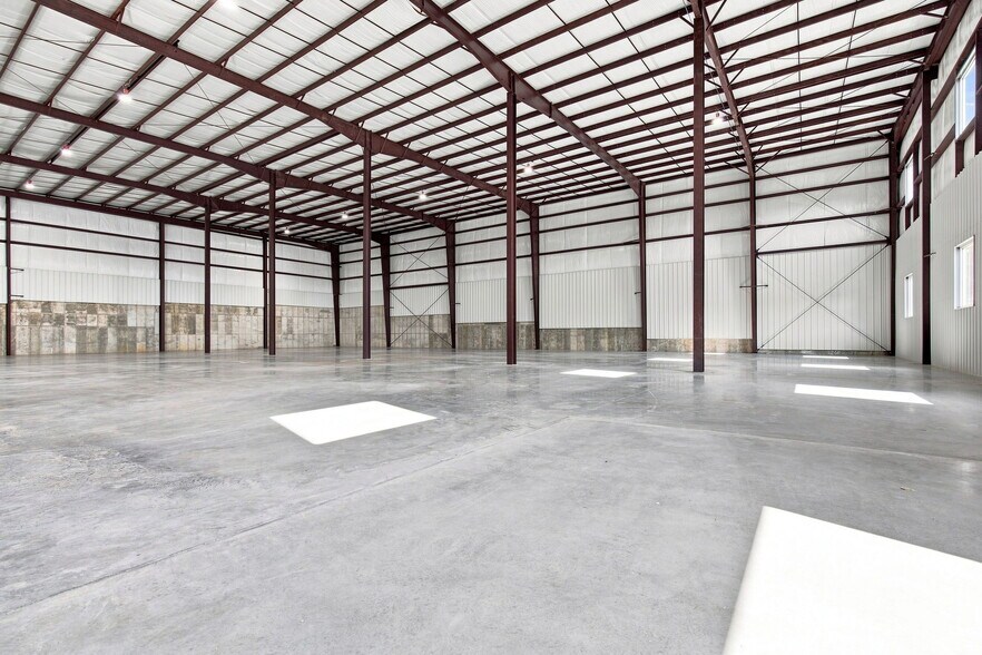 More Photos Of 1440 Bland, Louisville Warehouse For Lease