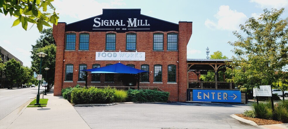 More Photos Of 205 Manufacturers Rd, Chattanooga General Retail For Lease