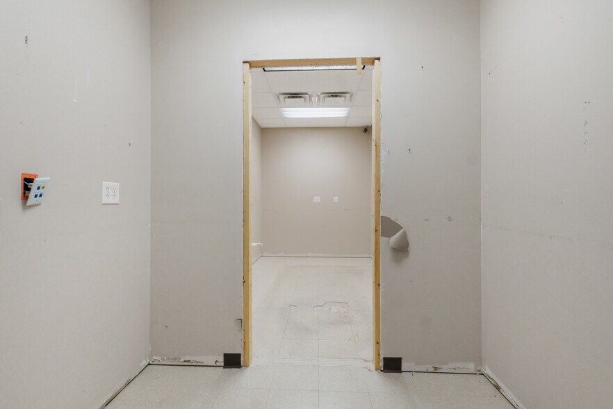 More Photos Of 2420 Argillite Rd, Flatwoods Freestanding For Lease