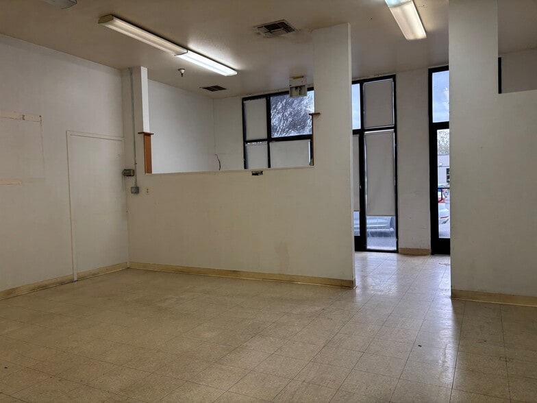 More Photos Of 1758 Industrial Way, Napa Warehouse For Lease