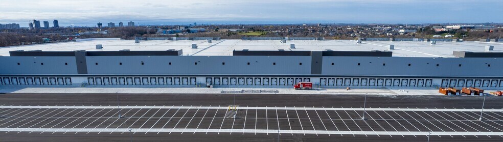 More Photos Of 537 E Kingston Rd, Ajax Distribution For Lease