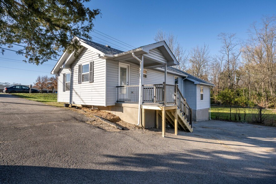 More Photos Of 1210 Market St, Charlestown Storefront For Lease