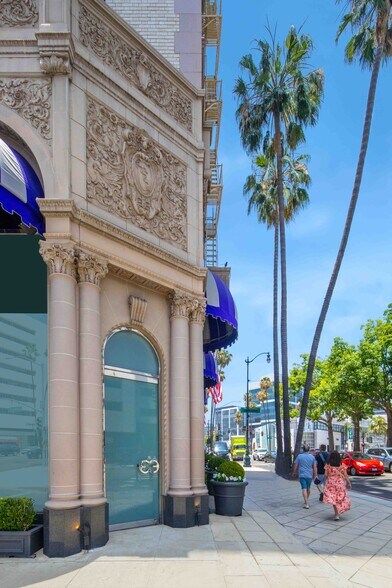 More Photos Of 9500 Wilshire Blvd, Beverly Hills Hotel For Lease