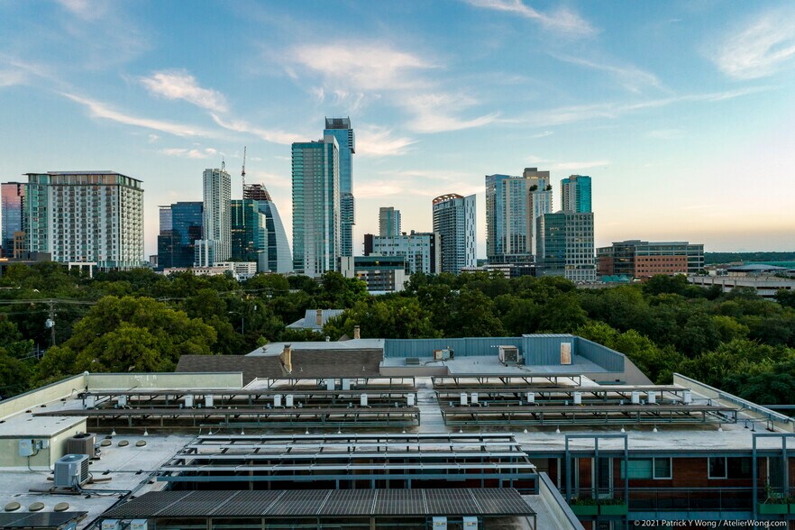 More Photos Of 904 West Ave, Austin Office Residential For Lease